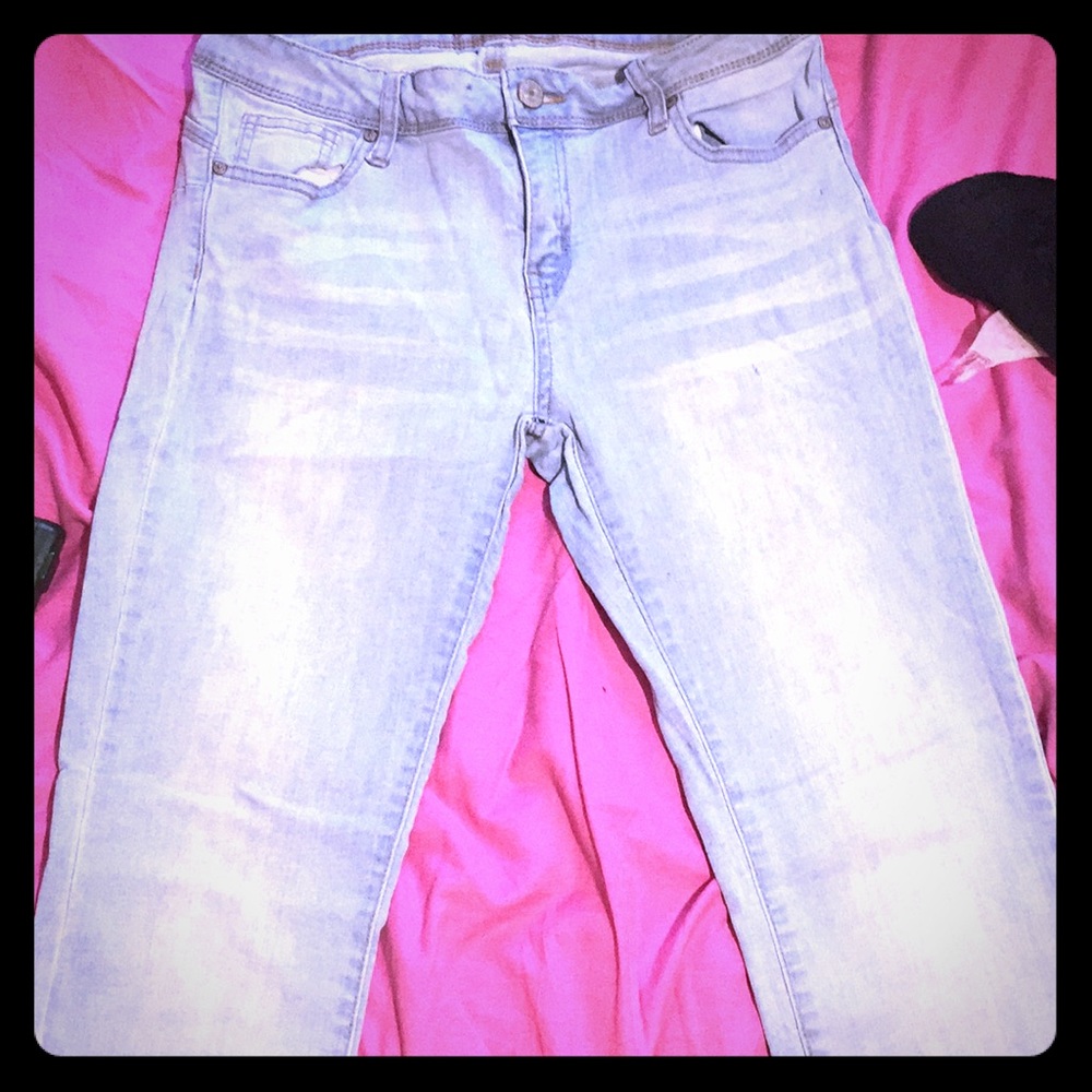 Skinny jeans “booty jeans”